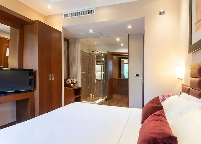 Silver Hotel